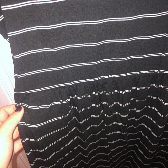 Simple black and white stripped tee shirt dress! - Picture 2 of 3